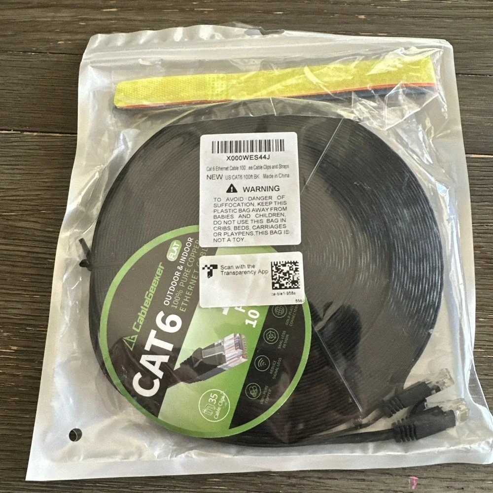 CableGeeker Cat 6 Ether Cable‎ 100 ft - Straps and clips - NEW